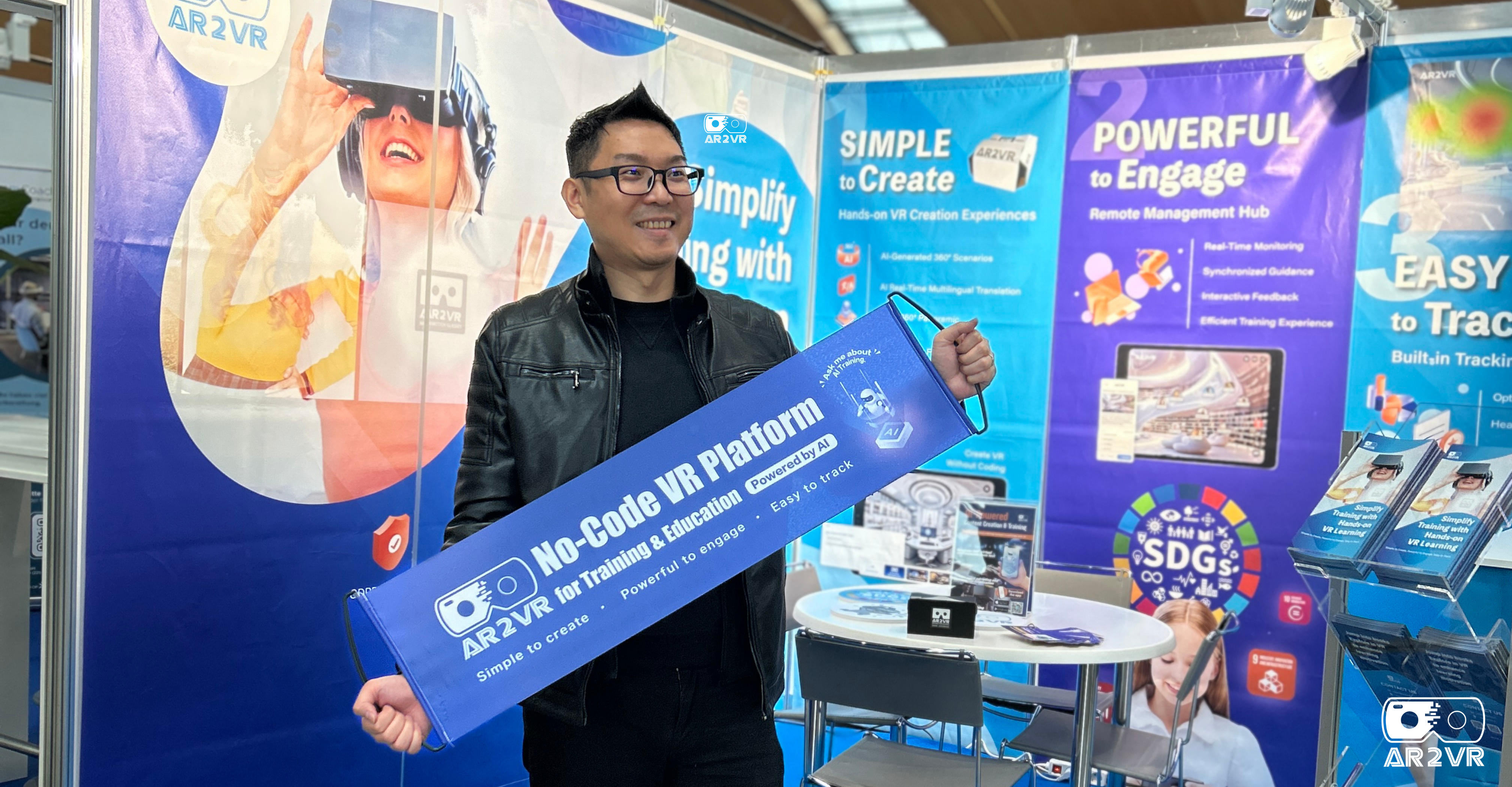 R2VR 執行長在德國展場（Hall 2, Stand I50）表示：「AR2VR 從台灣起家，如今走向歐洲，展現出台灣在 AI 沉浸式學習 領域的軟實力。