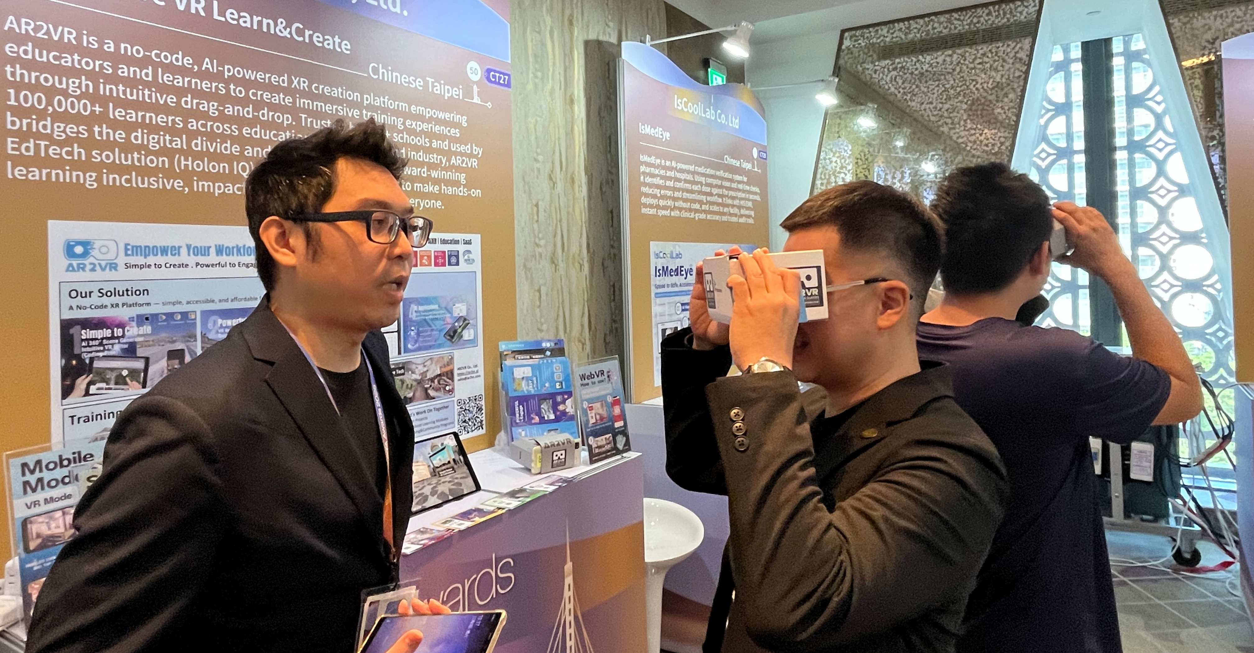 AR2VR 強調 「AIXR 不只是科技，而是賦能的工具」。 透過我們的 No-Code（無程式碼）編輯技術